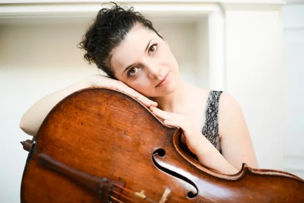 Мелодии виолончели (Особняк Мясникова)