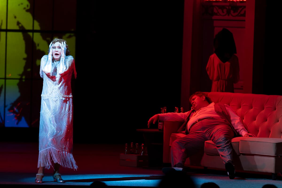 Зойкина квартира (Драматический театр)