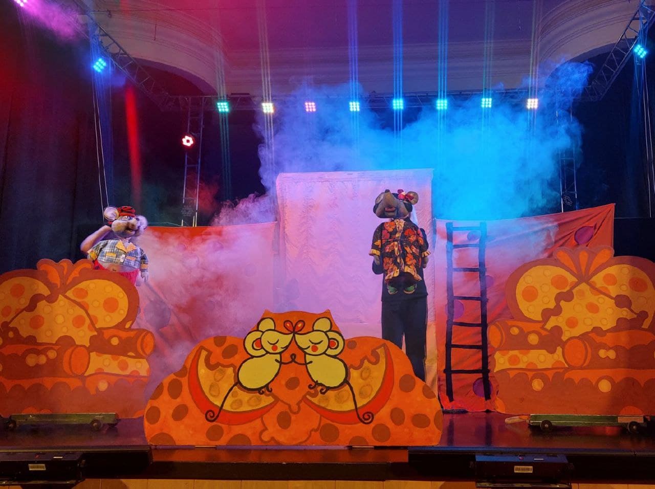 Все мыши любят сыр (Арлекин (Волжский))