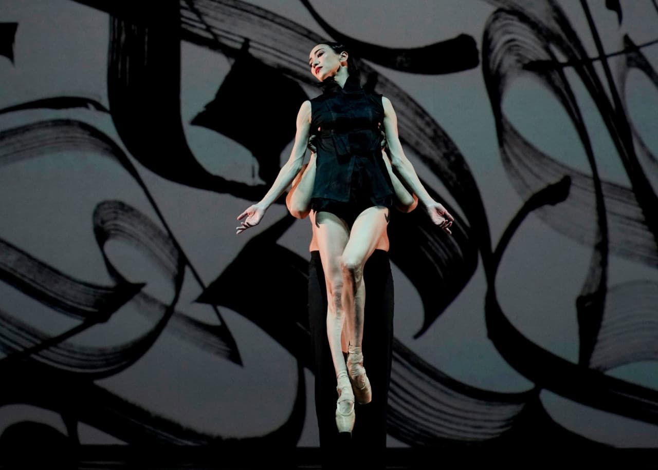 Touch the Light. A Fuego Lento (Астана Балет)