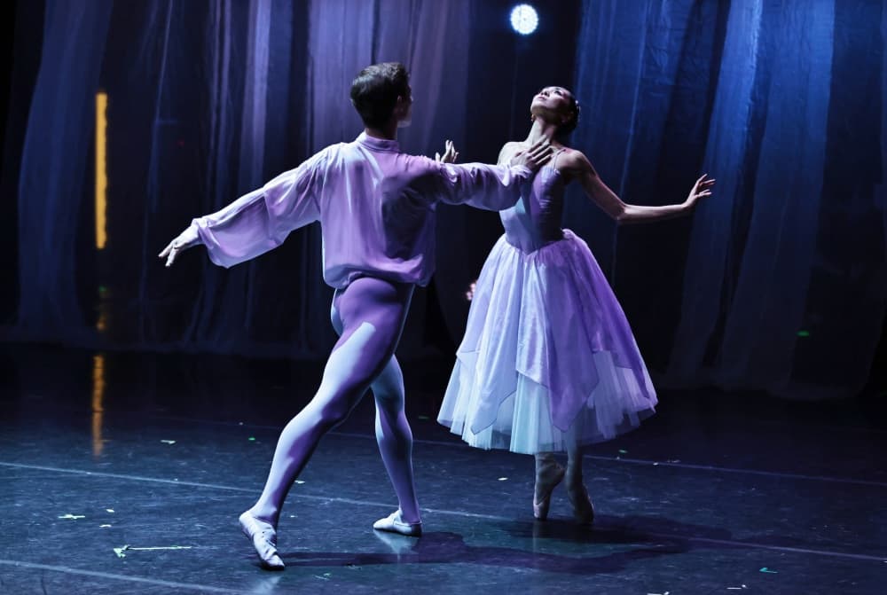 Призрачный бал и Кармен-сюита (Музыкальный театр)