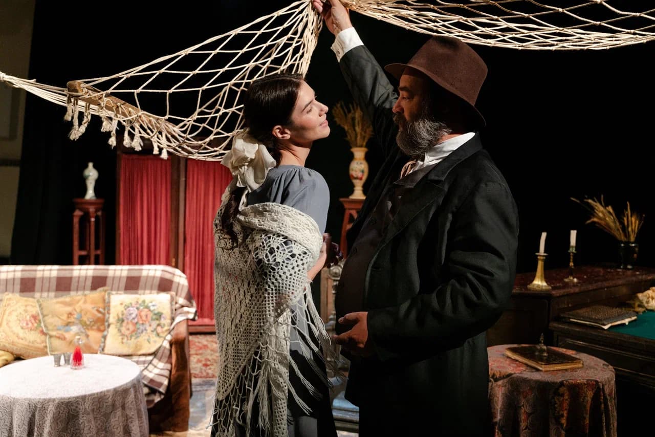 Волки и овцы (Мастерская Петра Фоменко)