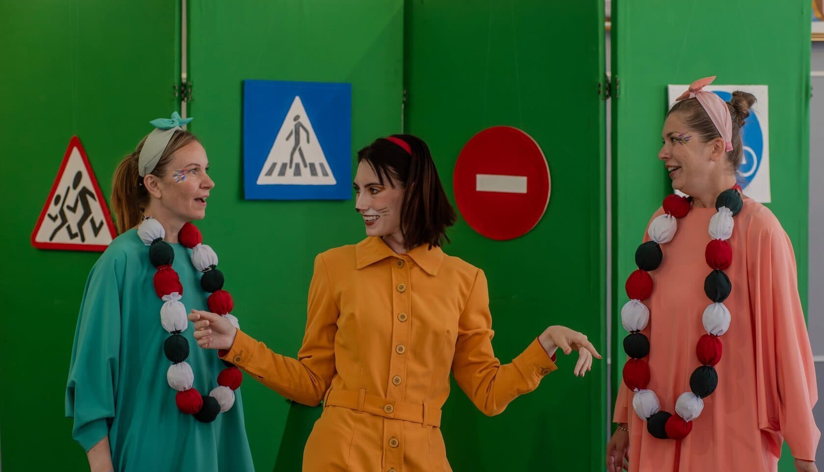 Красный, жёлтый и зелёный (Тамбовский молодёжный театр)