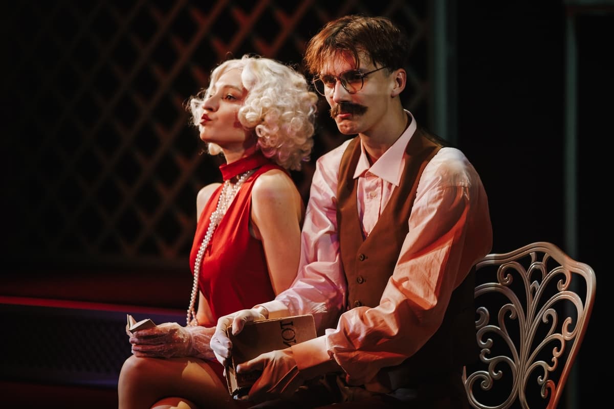 Чудаки на подмостках (Станиславский.com)