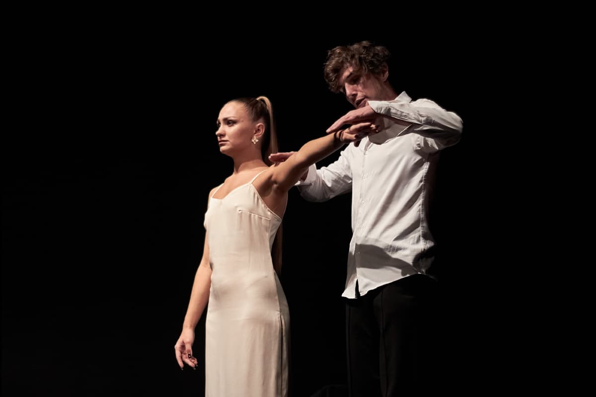 Наваждение (Дворец культуры и искусств им. Красной гвардии)