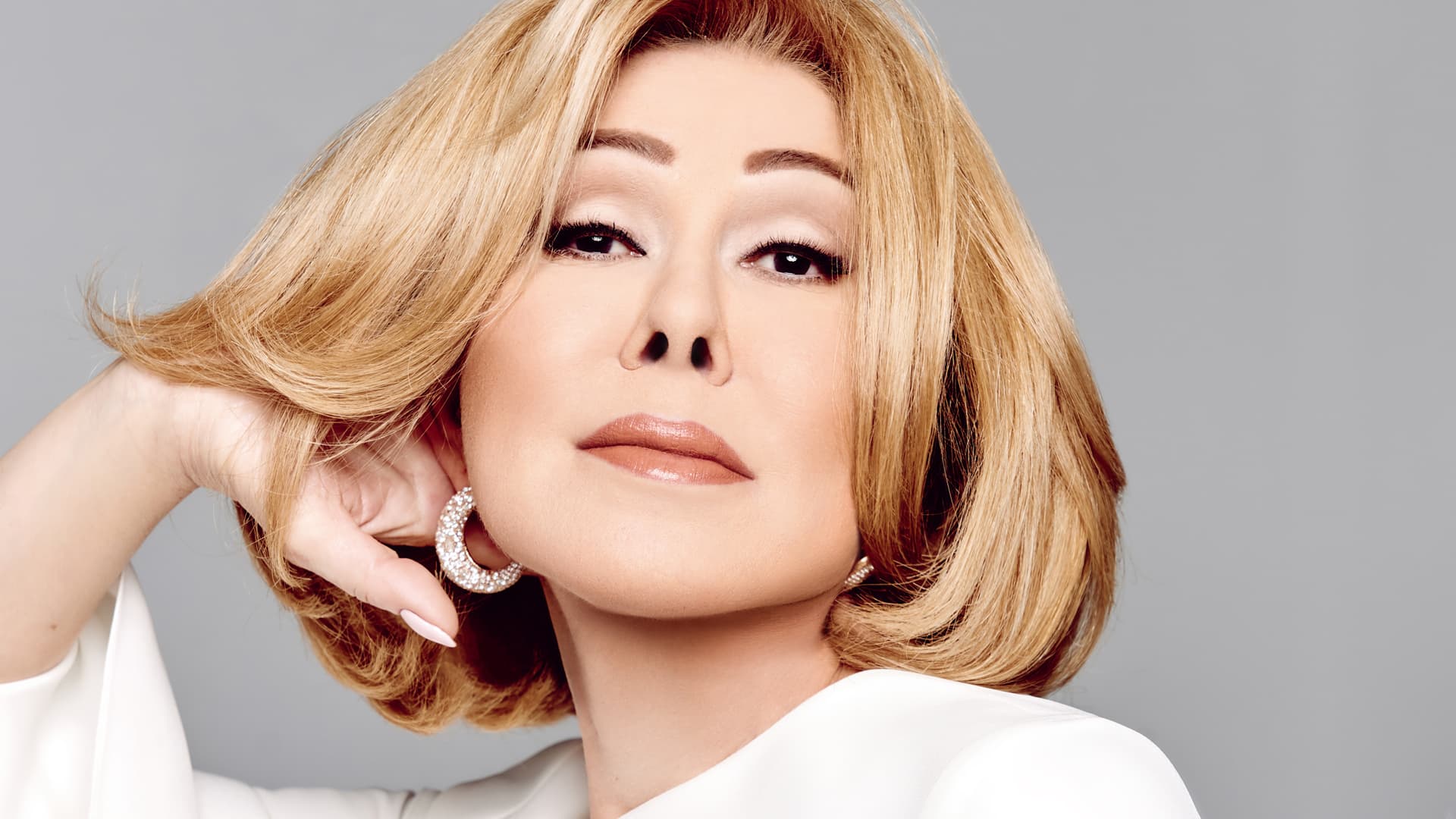 Любовь Успенская (ДК тракторостроителей)