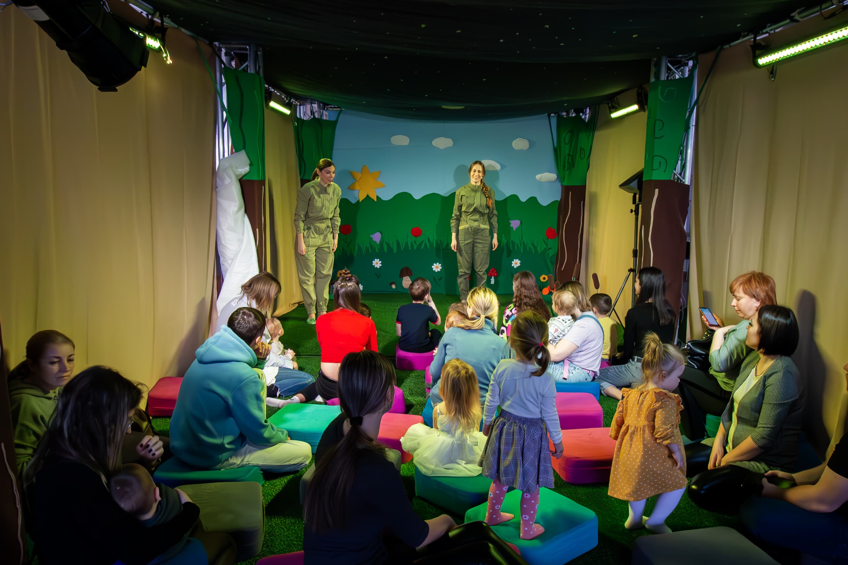 День в лесу (Театр кукол)