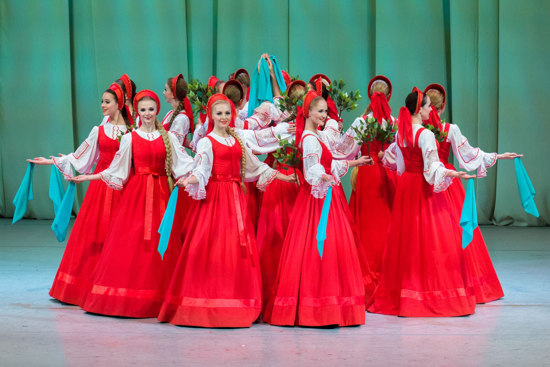 Хореографический ансамбль «Берёзка» (Филармония им. Аренского)