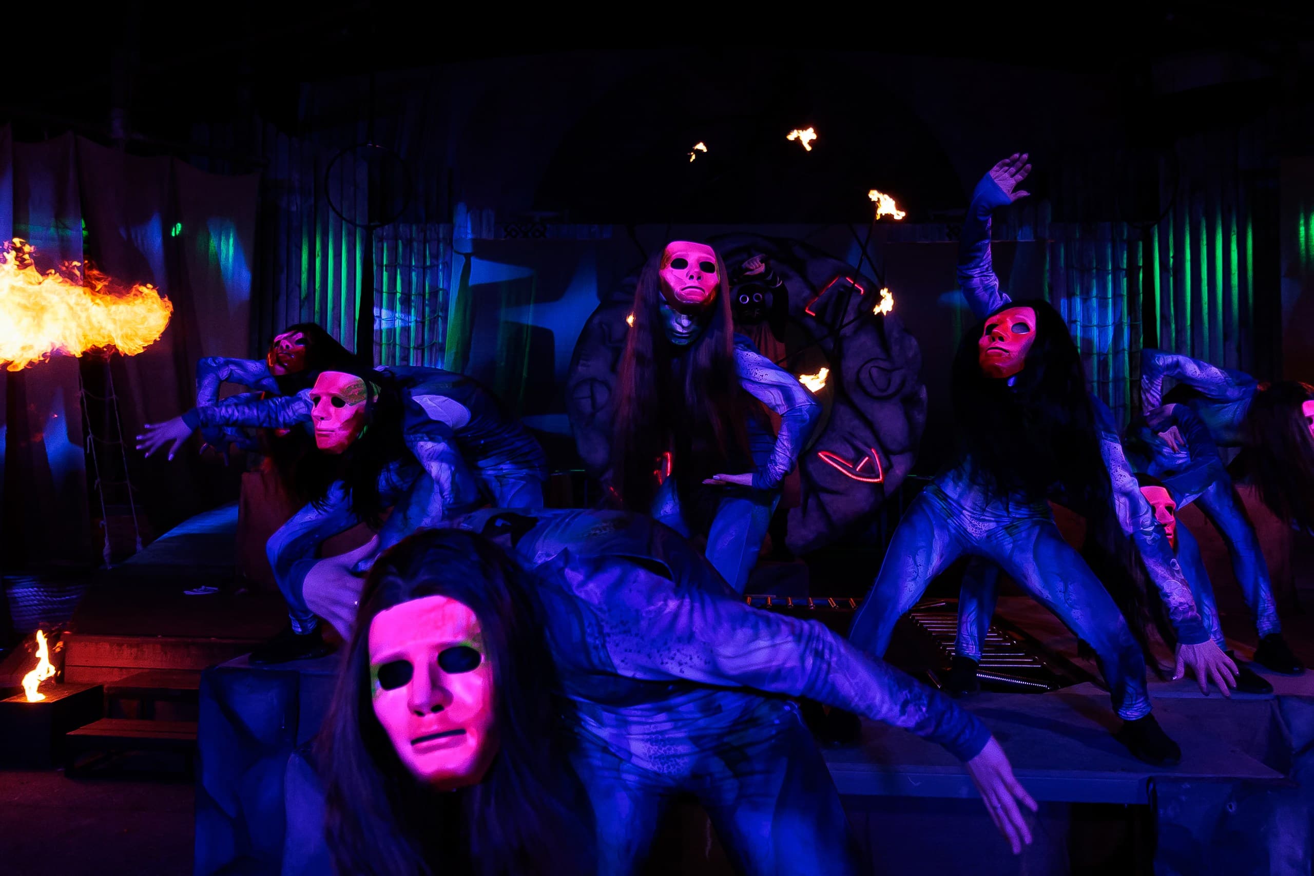 Легенды господина Н (Уличный театр «Садко»)