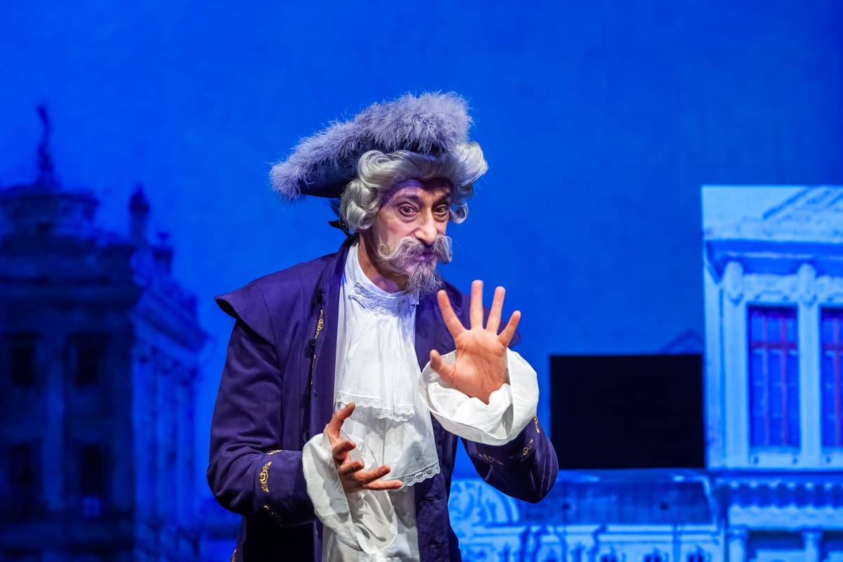 В гостях у барона Мюнхгаузена (Мастерская Петра Фоменко)