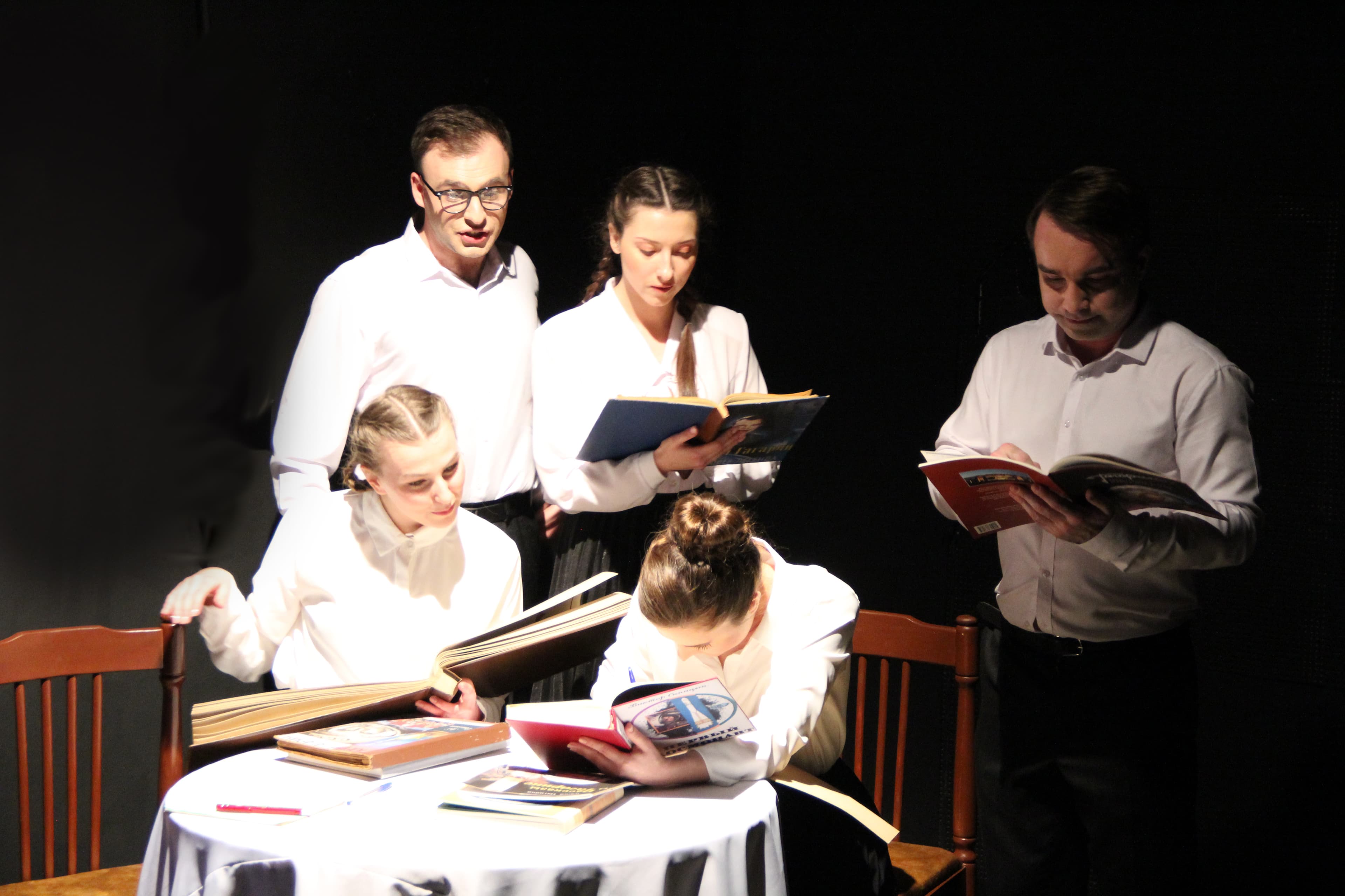 Он сказал: «Поехали!» (Драматический театр им. Грибоедова)