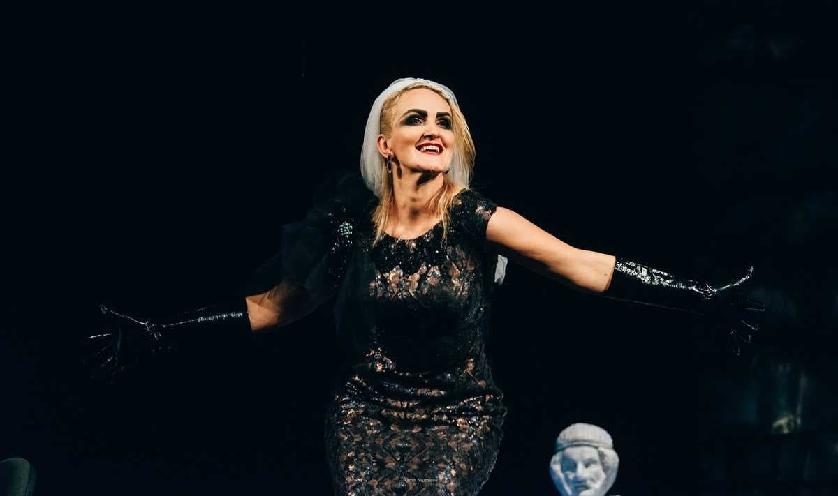 Средство Макропулоса (Детская школа искусств)