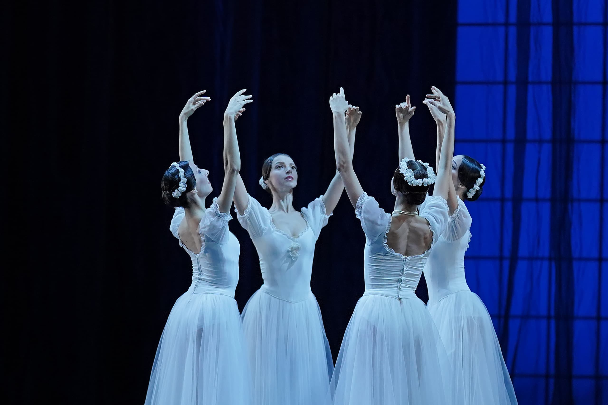 Блестящий дивертисмент