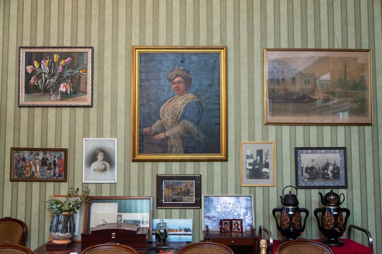 Тайны купцов Сапожниковых. Мадонна с цветком (Музей Бенуа на Васильевском)