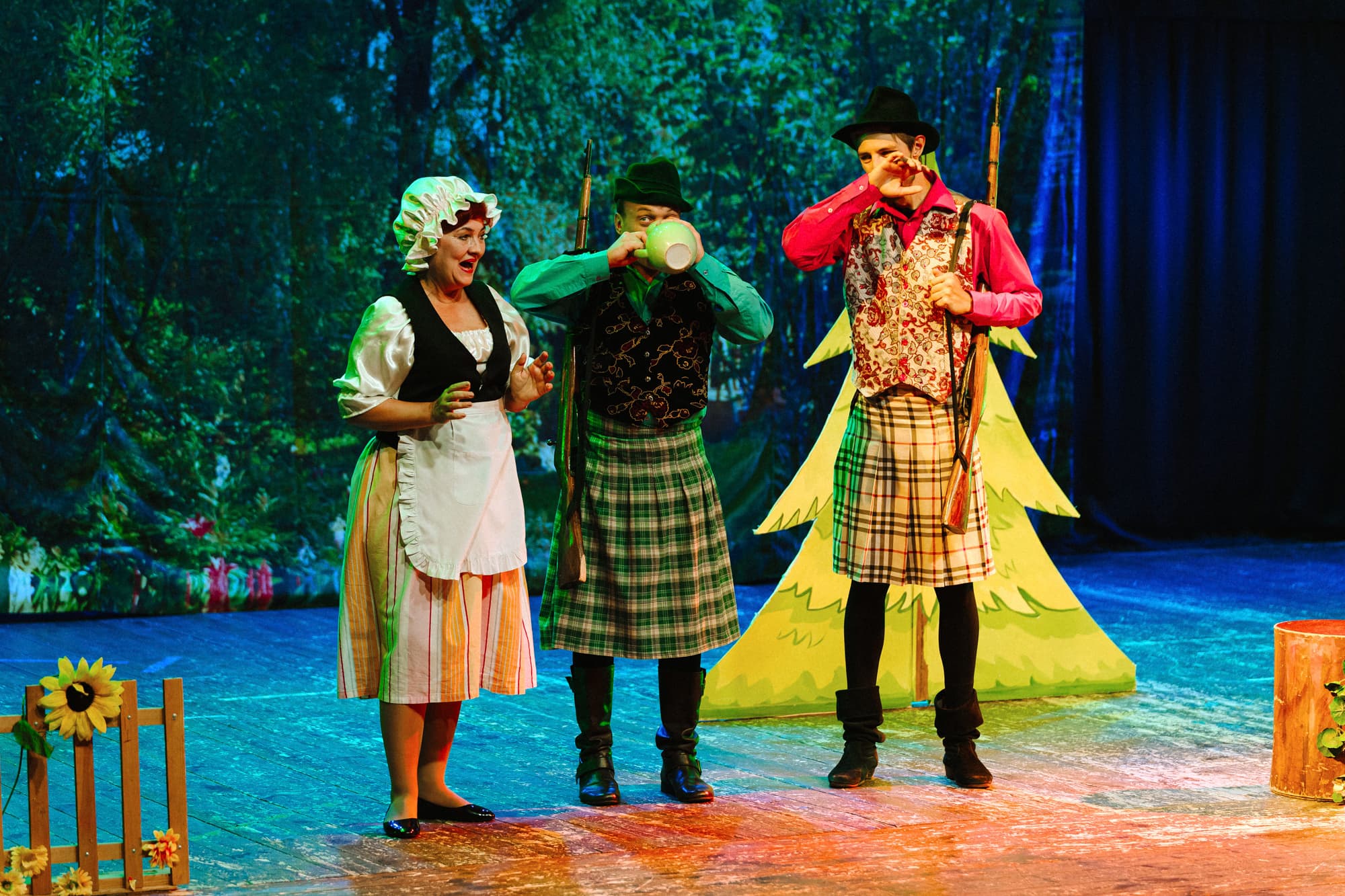 Красная шапочка (Молодёжный театр «ВДТ» (Волжский))