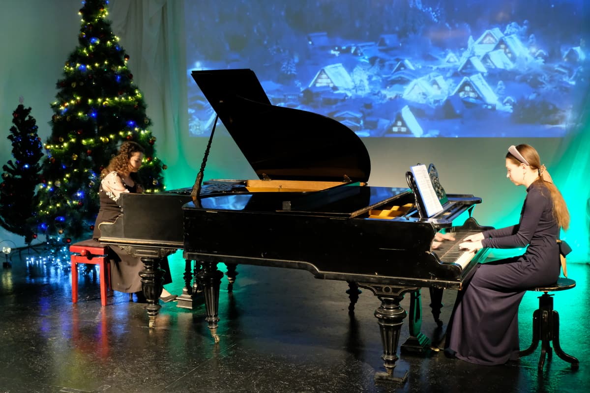 Винтаж на два рояля (Дом Шрёдера)