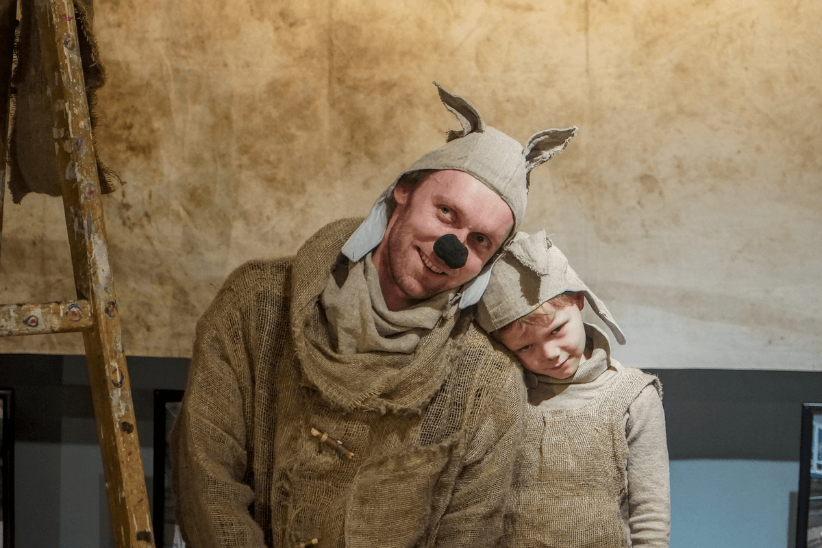 Большой и маленький (Музей истории Екатеринбурга (Дом Качки))