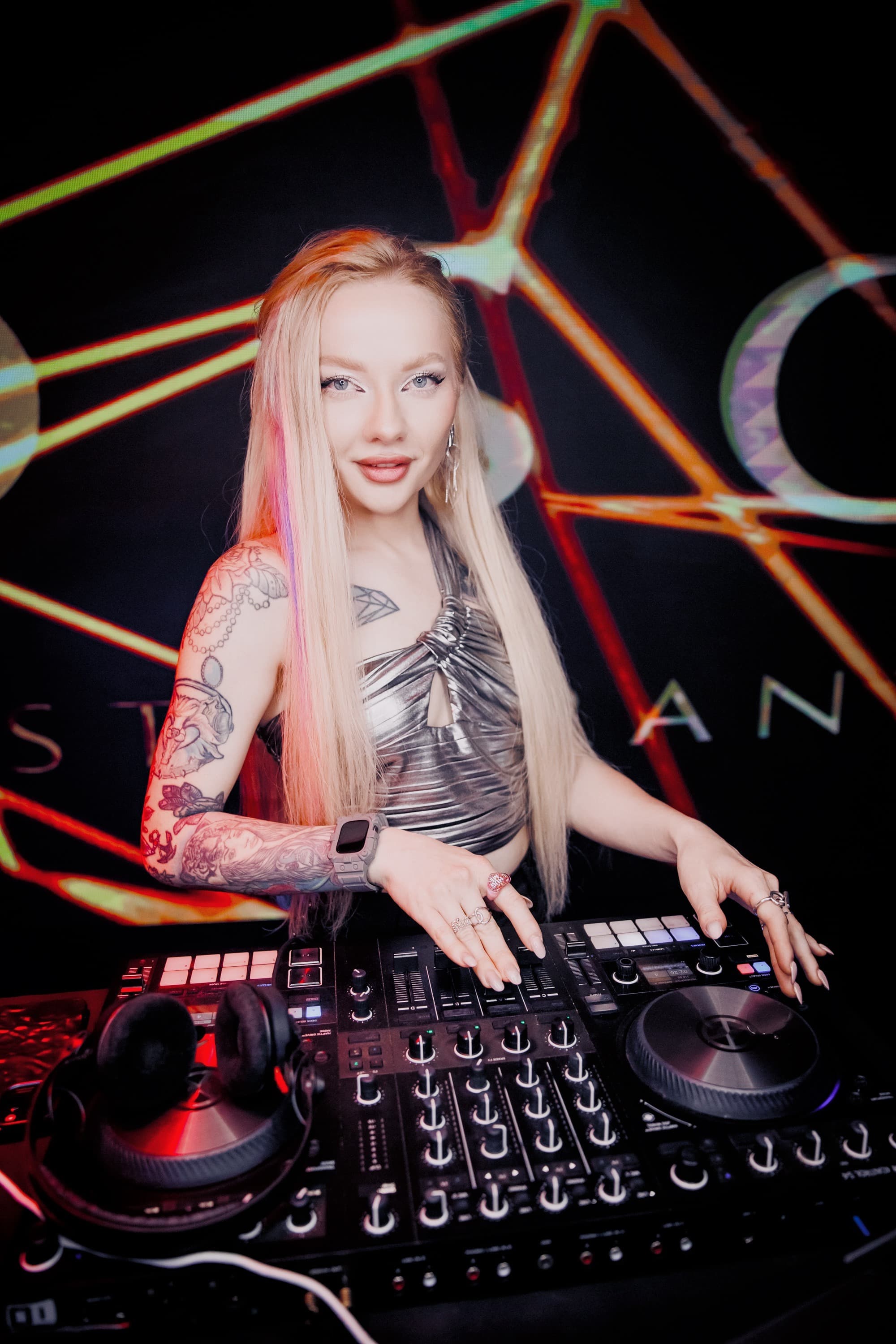 DJ Lesya Mars (Louis Pasteur)