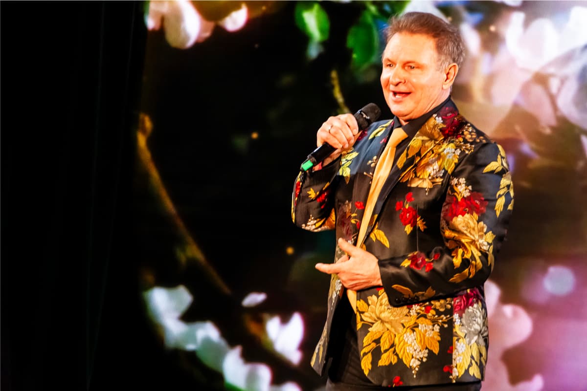 Иван Беседин. Пою для вас! (Екатерининское собрание)