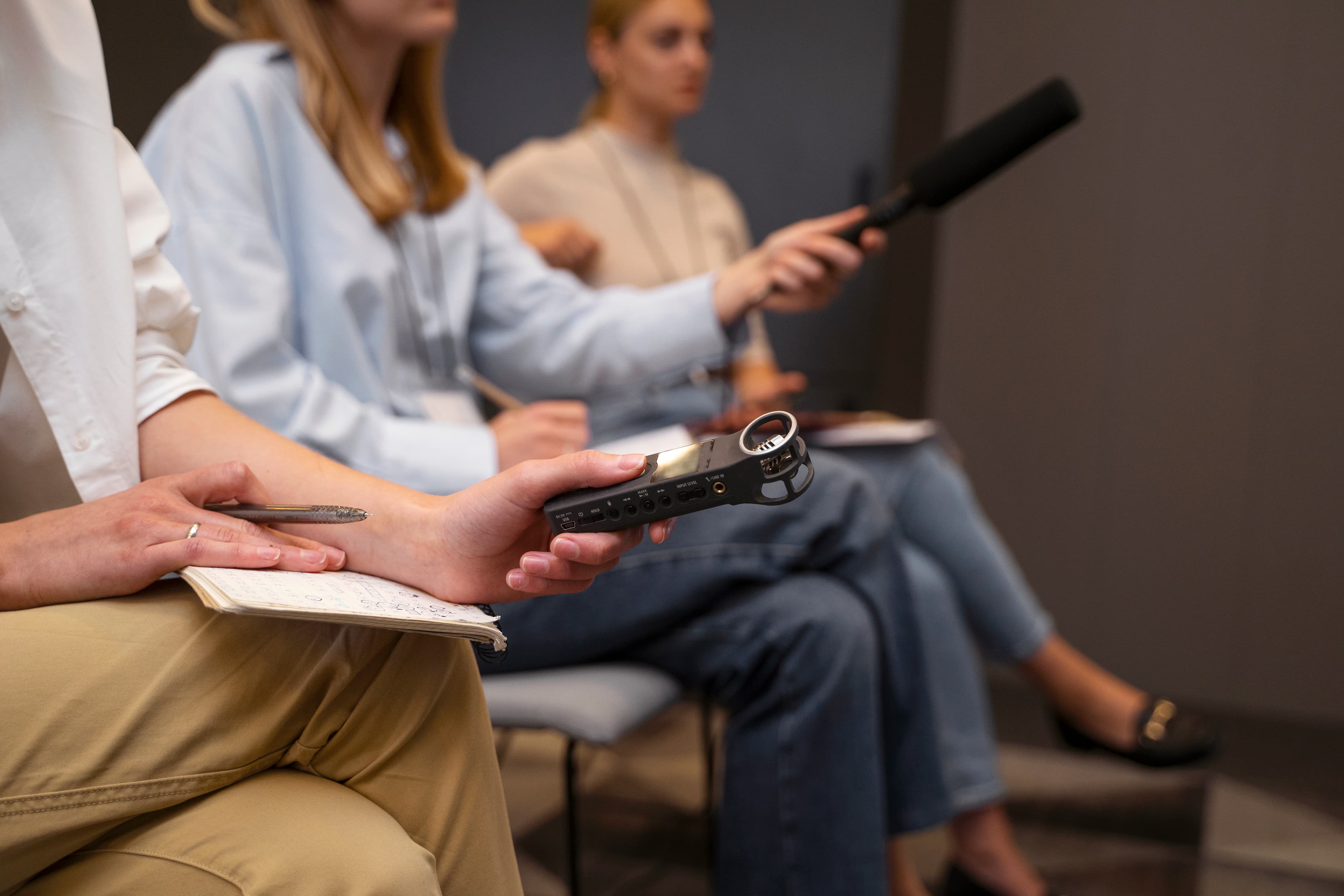 Роман Юдаев. Квантовая механика от АААА до #@яяя (Библиотека по естественным наукам РАН)