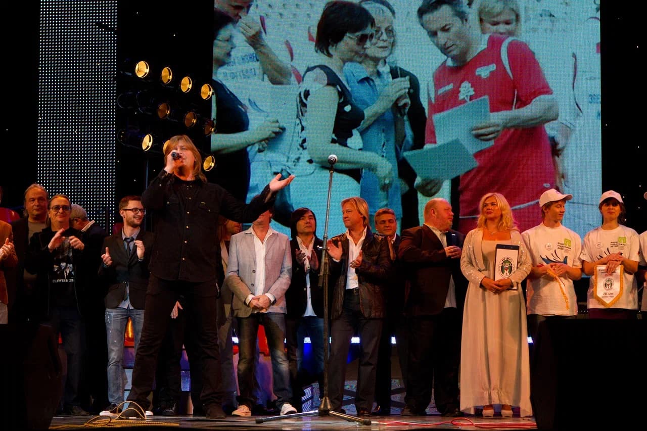 «Живем дальше!». Звёздной команде «Старко» — 35! (Кремлёвский дворец)