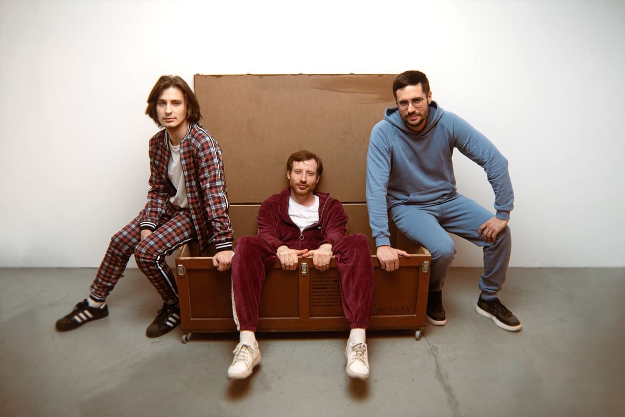 Illo Trio (Эссе)