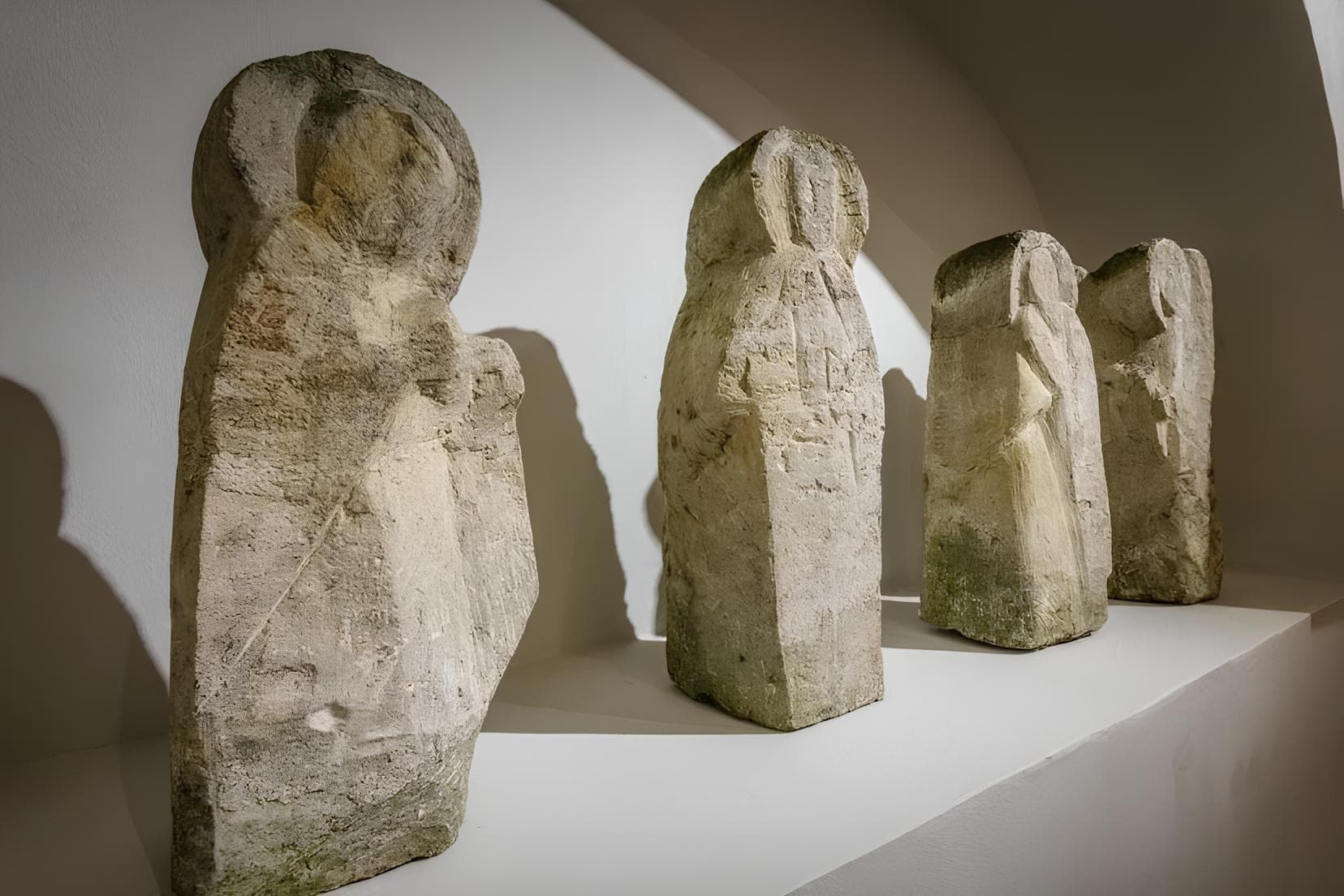 Дева, древо и смерть. И снова жизнь. Евангельские образы Сергея Антонова (Церковь Святого Прокопия)