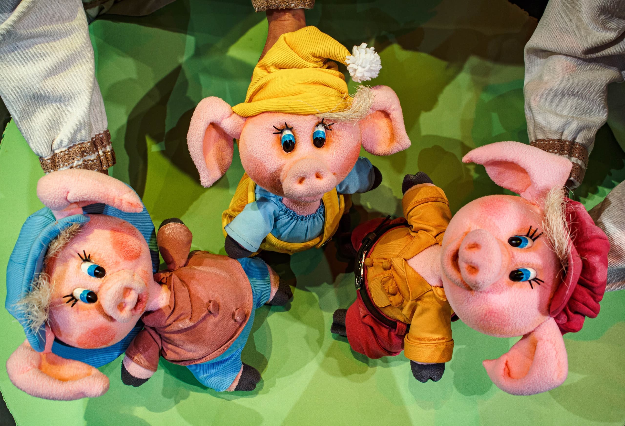 Три поросёнка (Театр кукол)