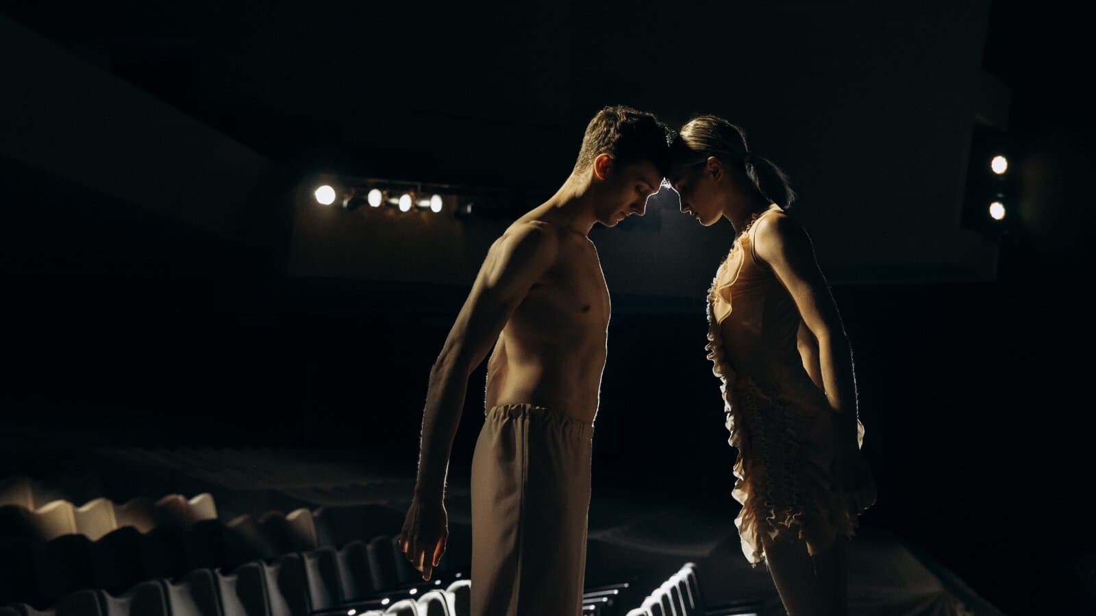 Контакт (Дворец искусств «Премьера»)