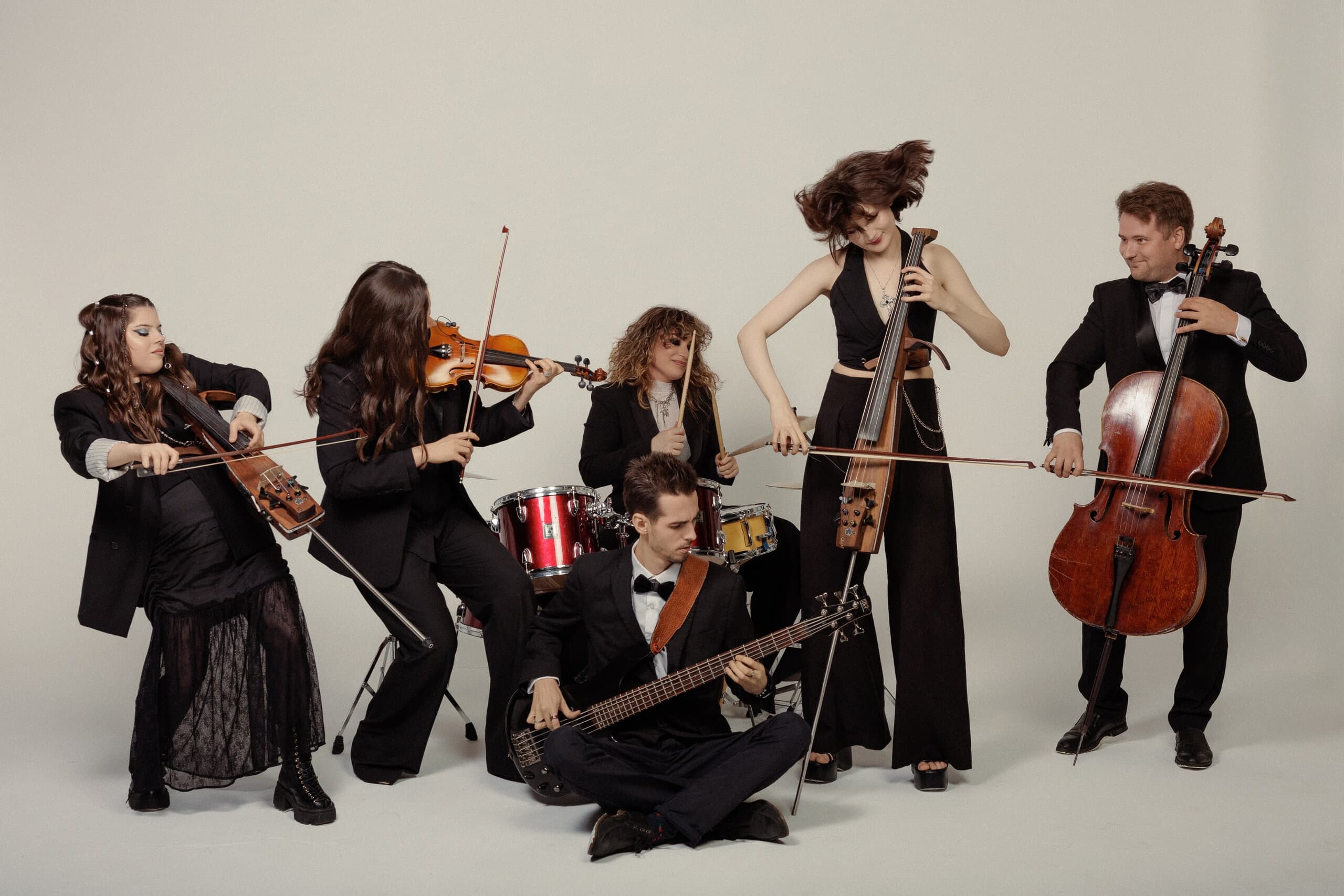 Magic Cellos Band. Шедевры Queen на виолончелях (Дом музыки)