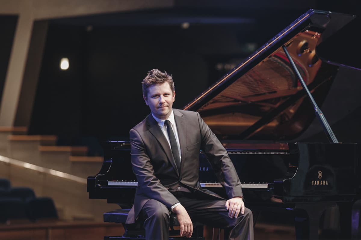 Трио Ильи Филиппова и Роберт Бабаев (Геленджик Арена)