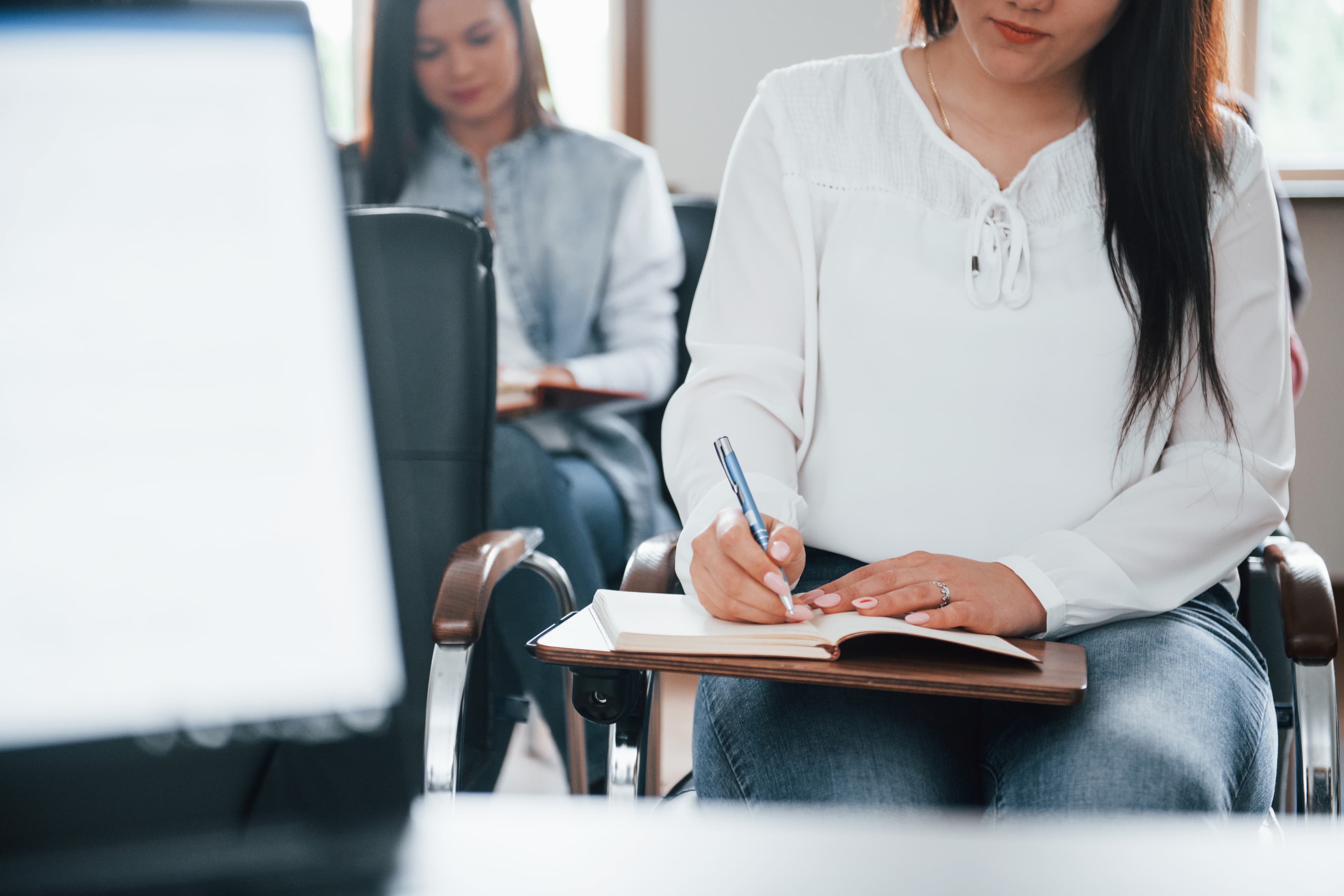 Космос на холсте: от античных сфер к звёздным утопиям соцреализма (Галерея современного искусства)