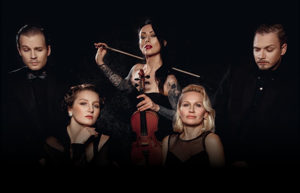 Женщины (Версия)