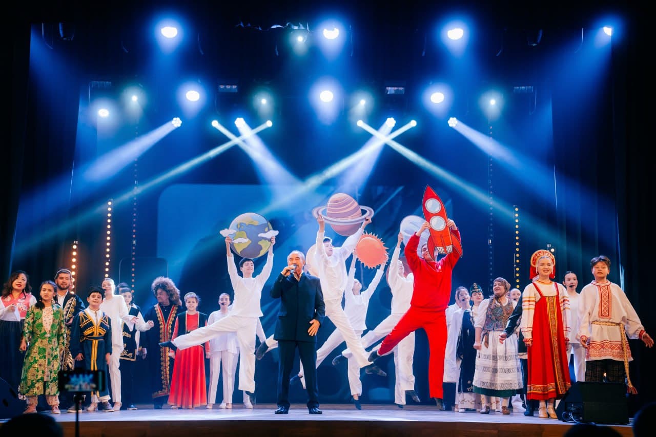 Вера и звёзды (Коми-Пермяцкий драматический театр им. Горького)