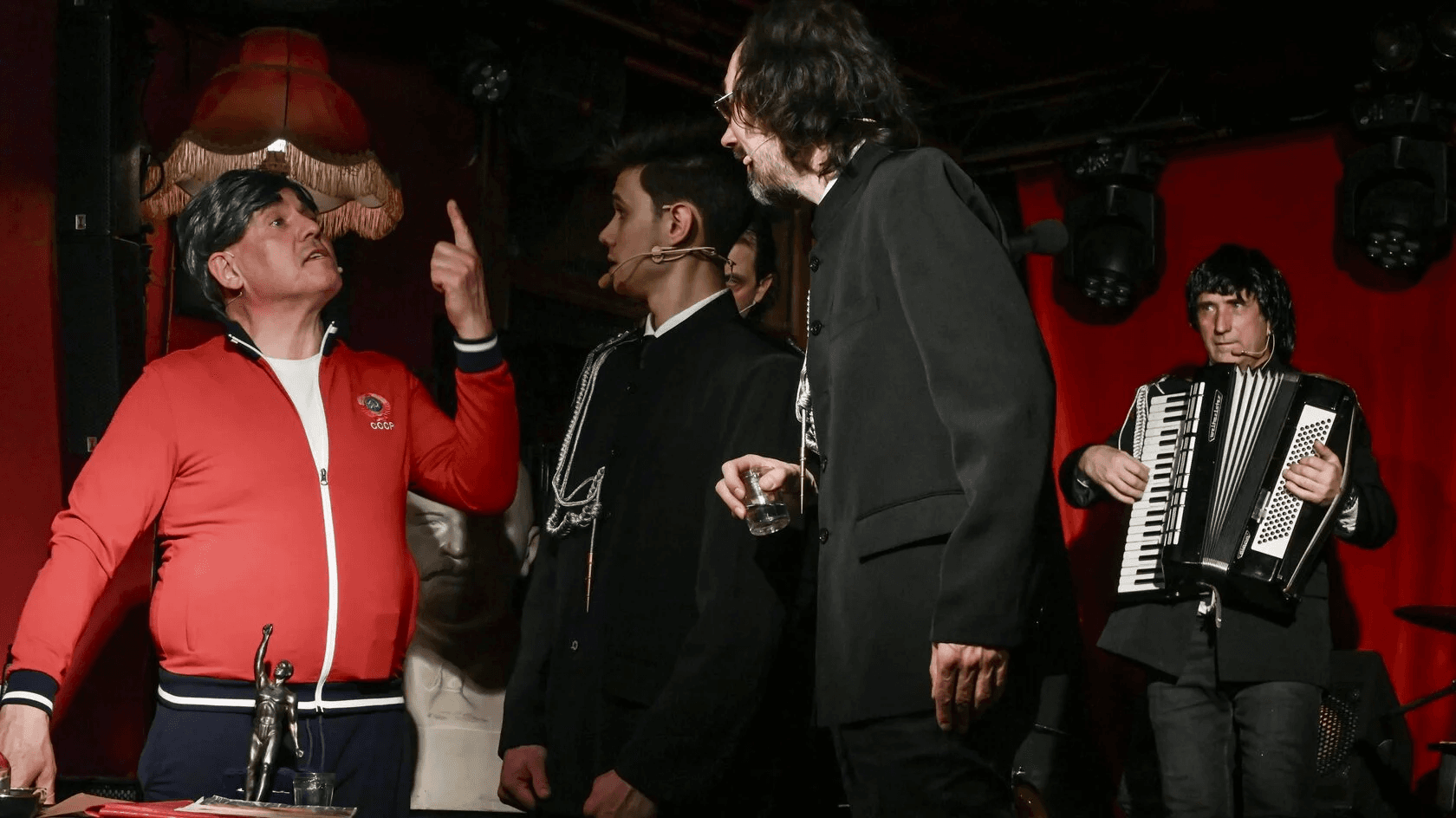 Брежнев не против Битлз (Tap & Barrel)