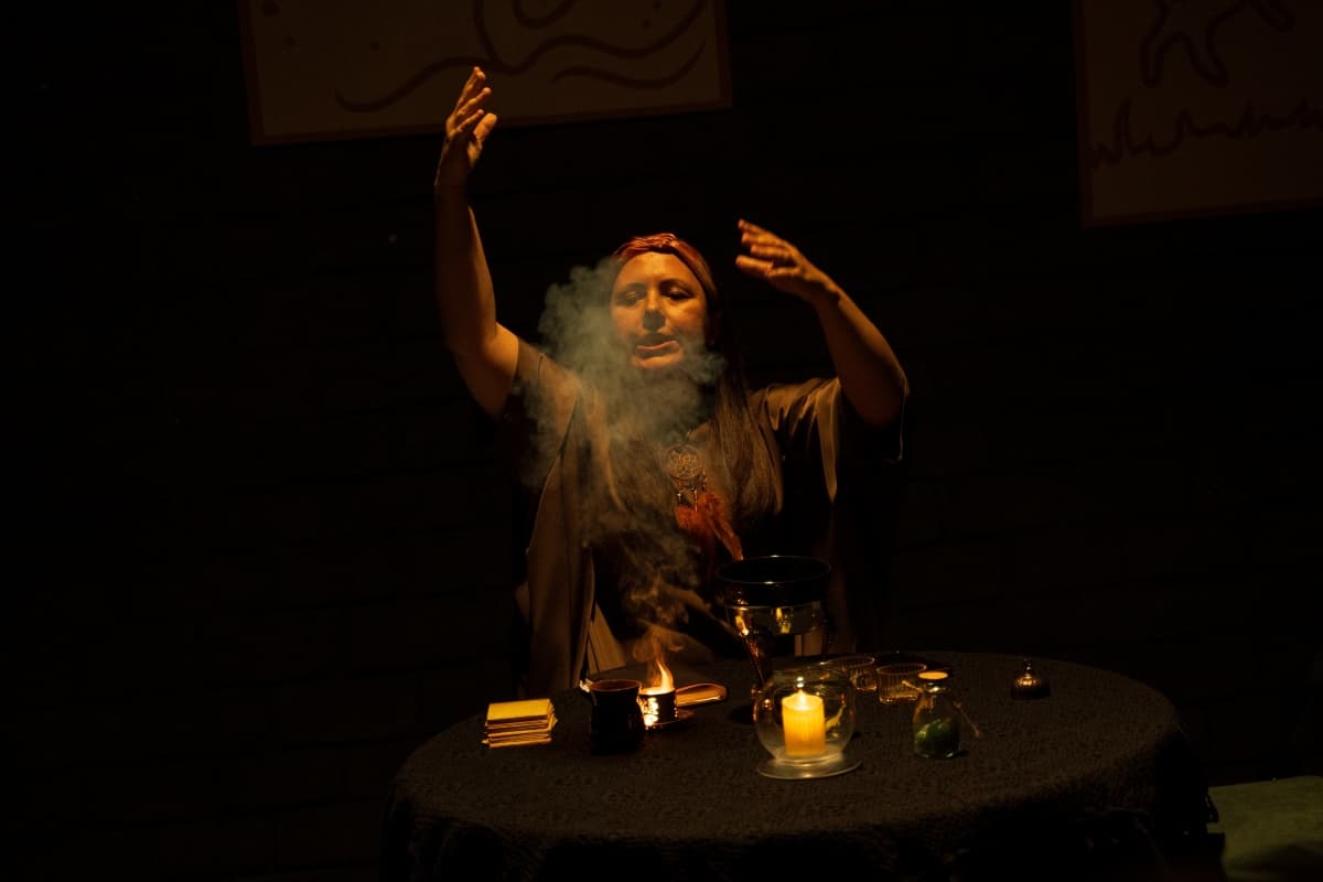 Ведунья (Свои)