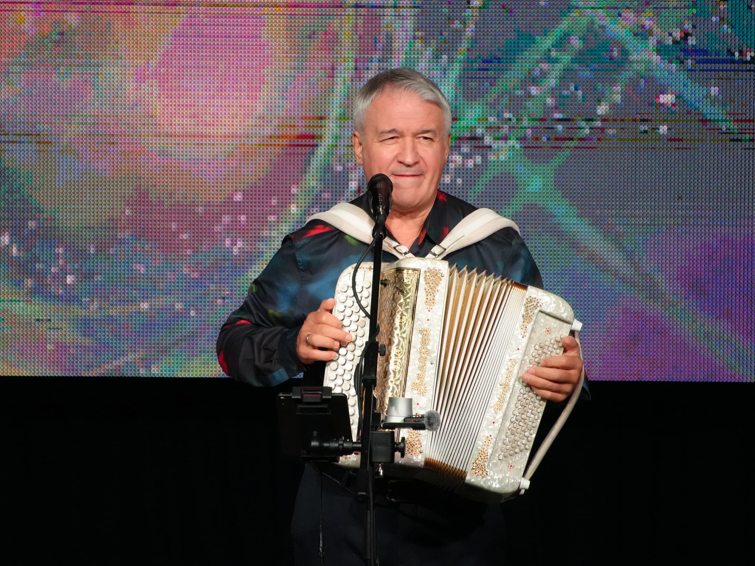 Валерий Сёмин (Дворец культуры «Нефтяник»)