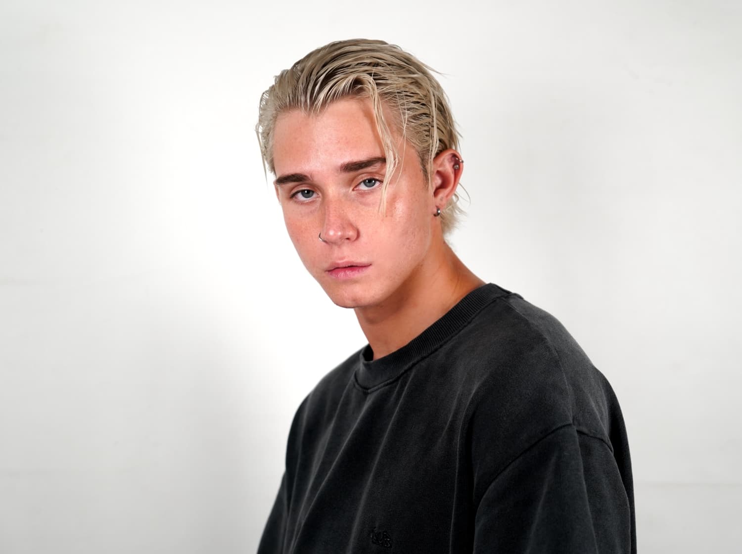 Саша Акела (Ночь)