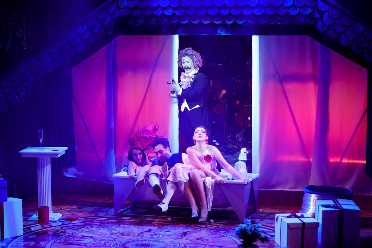 Ключ на мостовой (Геликон-опера)