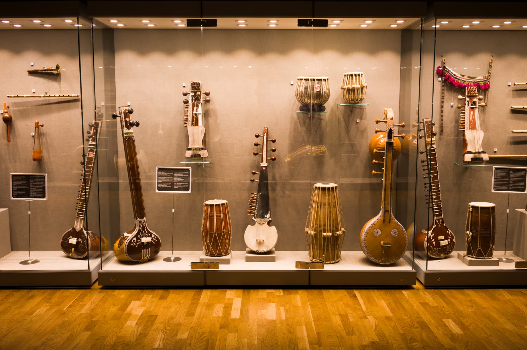 Музей народных музыкальных инструментов им. Ыхласа (Музей народных музыкальных инструментов им. Ыхласа)