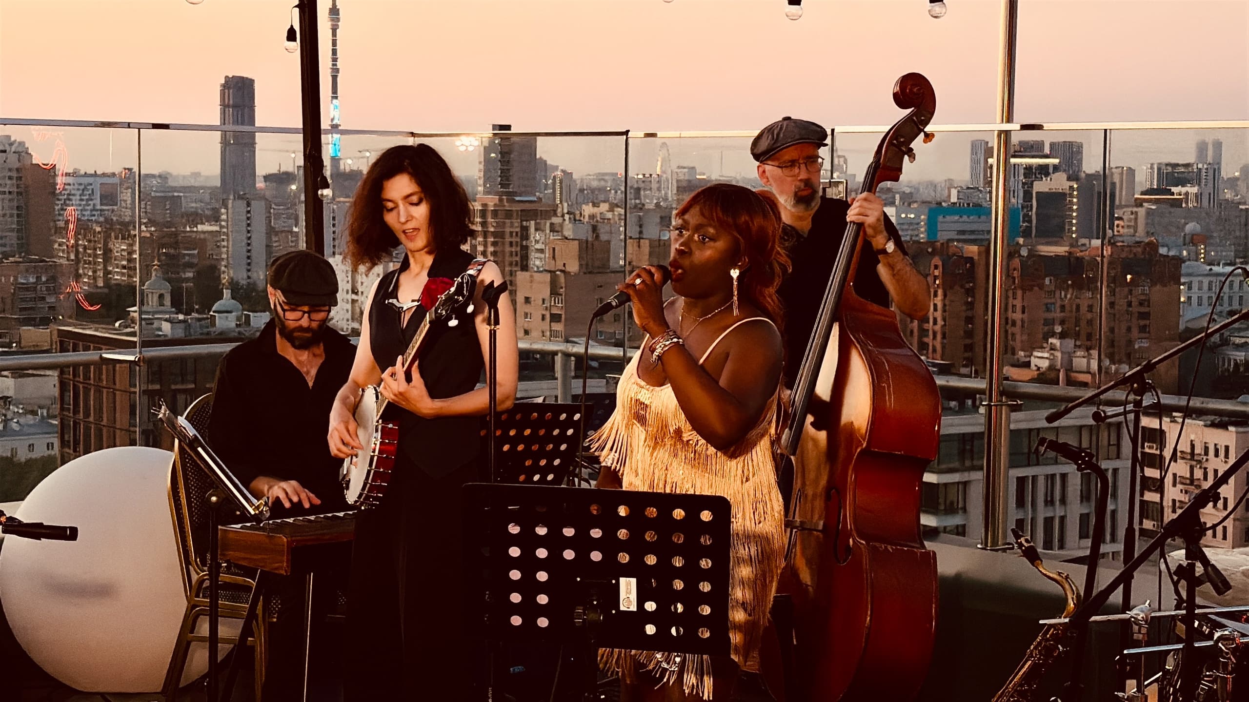 Проект Afro-Dite (Rhythm & Blues Cafe)