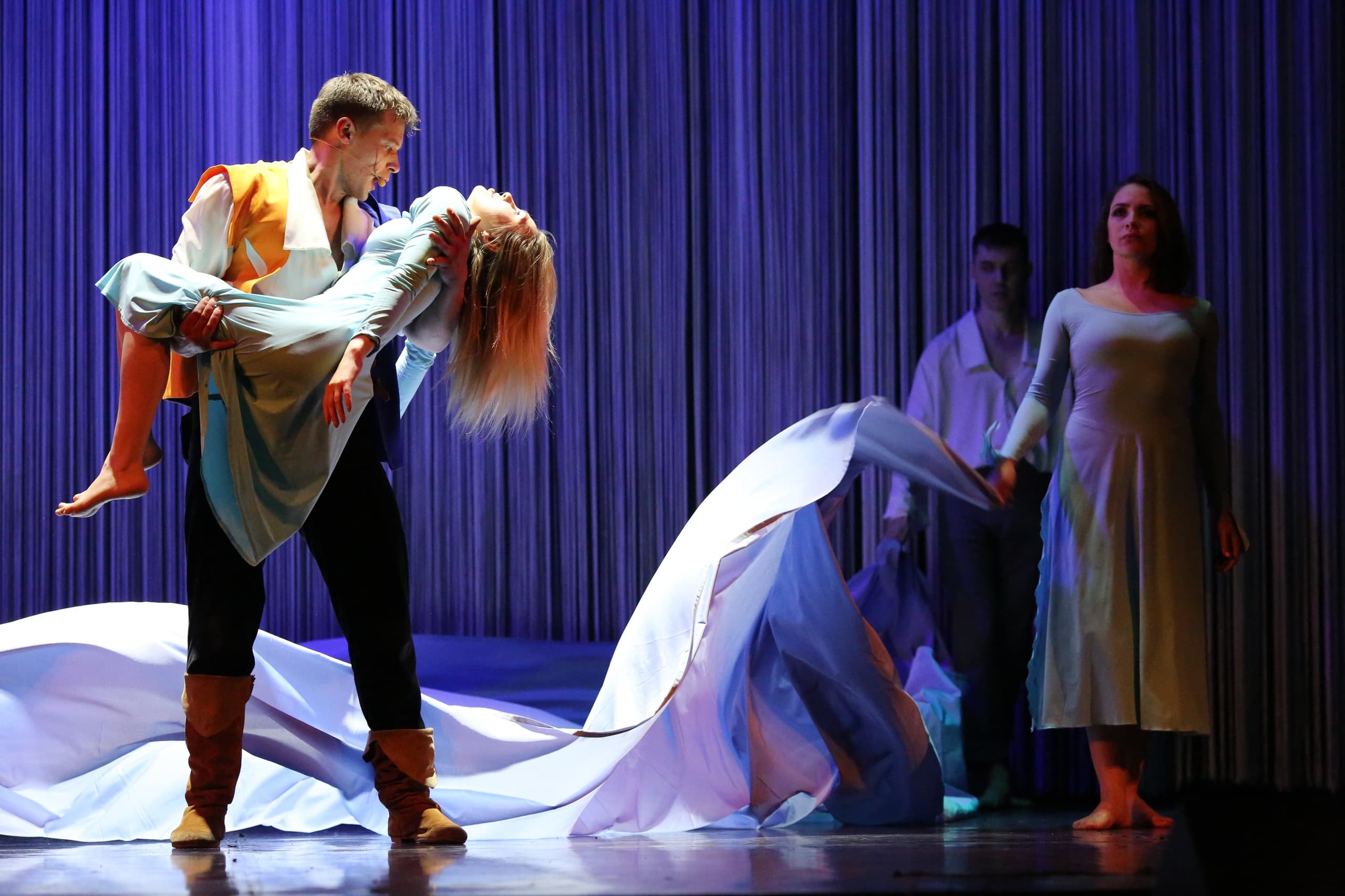 Человек, который смеётся (ДК «Мотор»)