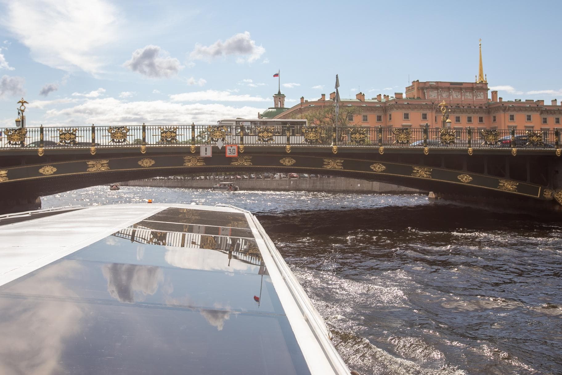 Реки и каналы — Санкт-Петербург с воды (Причал «Набережная реки Фонтанки, 71»)