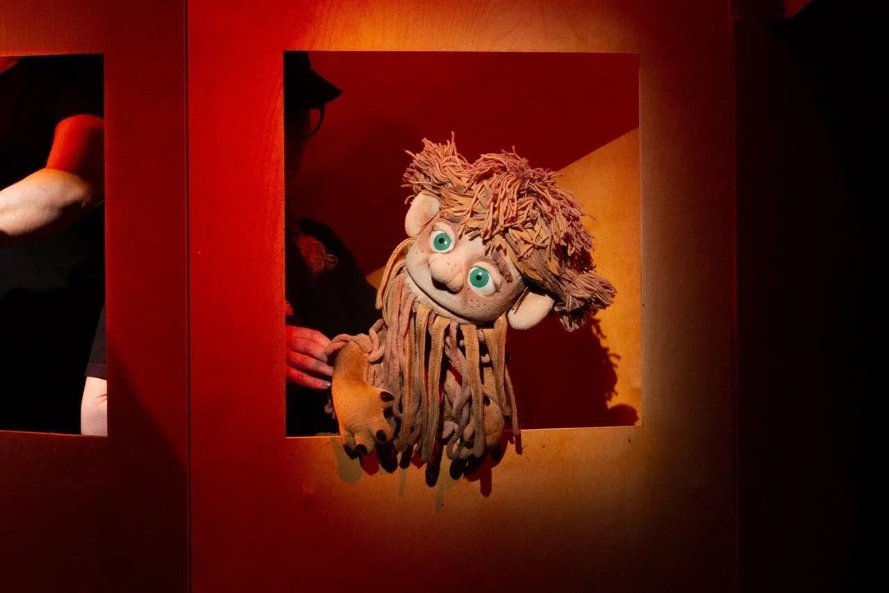 Кәрлә — мәктәп баласы / Карлик-школьник (Экият)