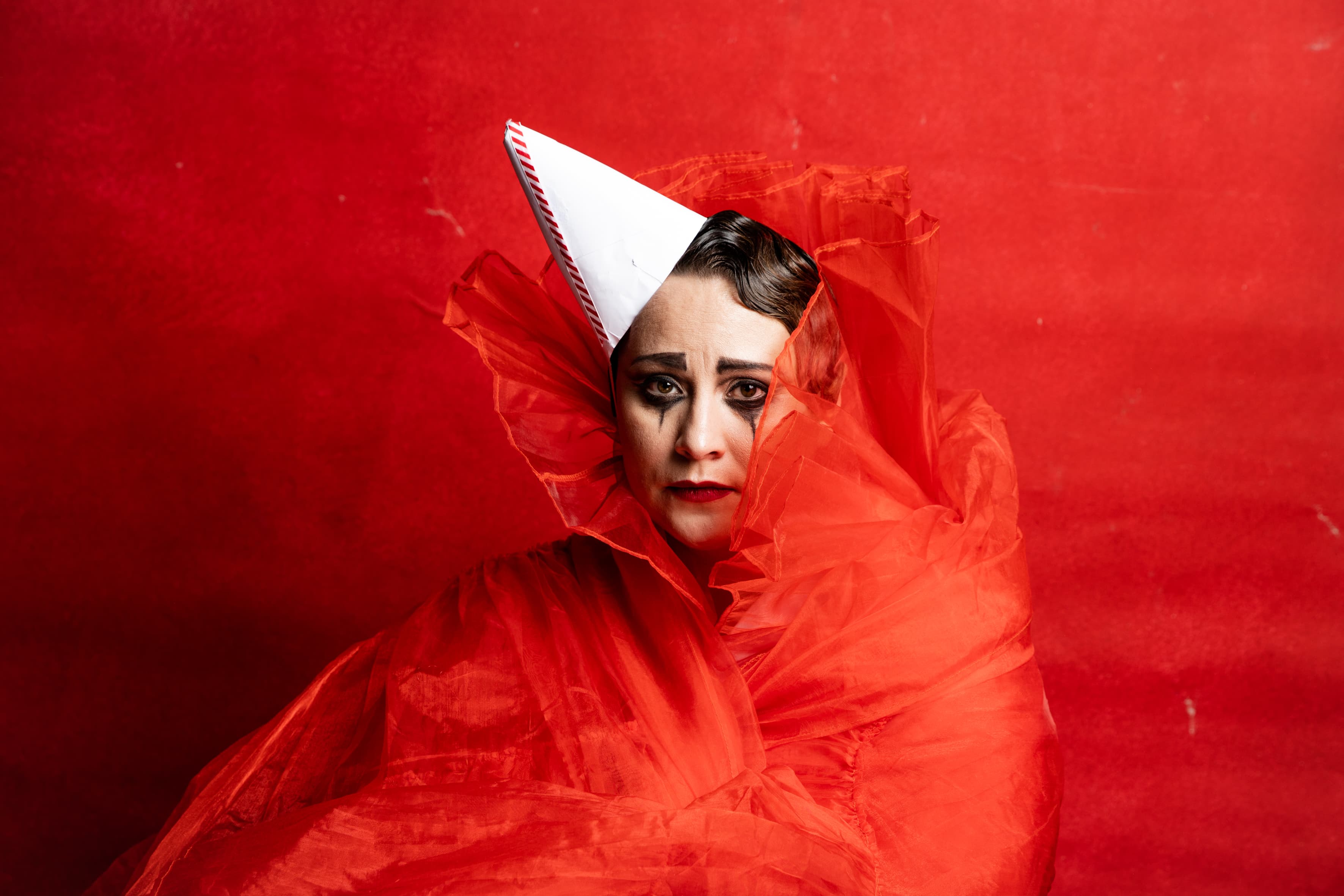 ОниЧитаютСтихи (Брюсов-холл на Менделеевской)