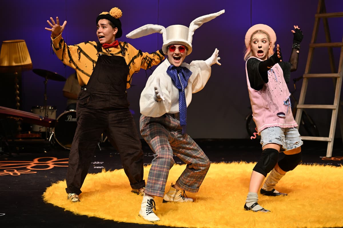 Кто ходит в гости по утрам? (Учебный театр «На Моховой»)