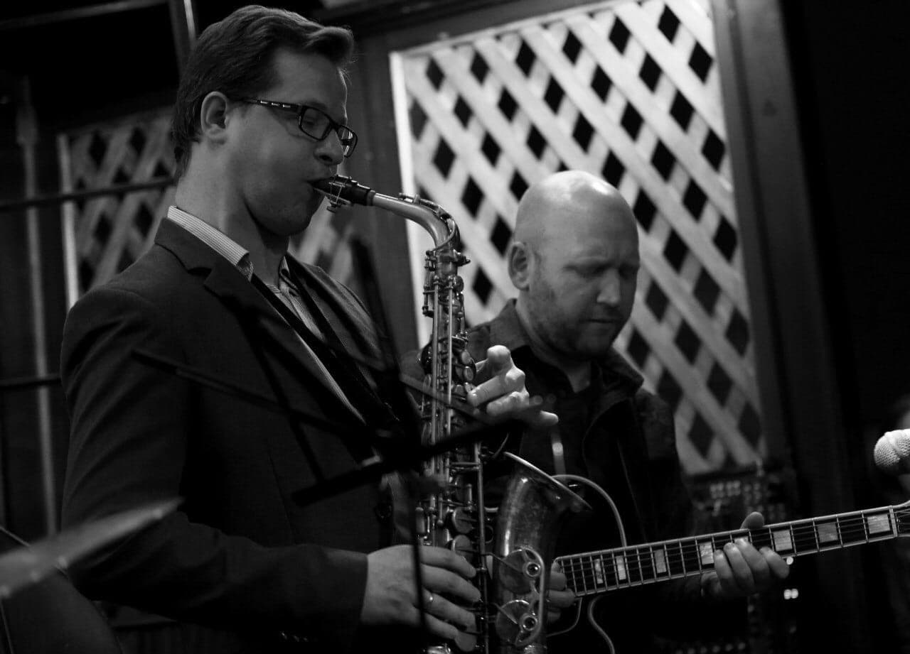 Битва Саксофонов в особняке Юргенса (Особняк Юргенса)