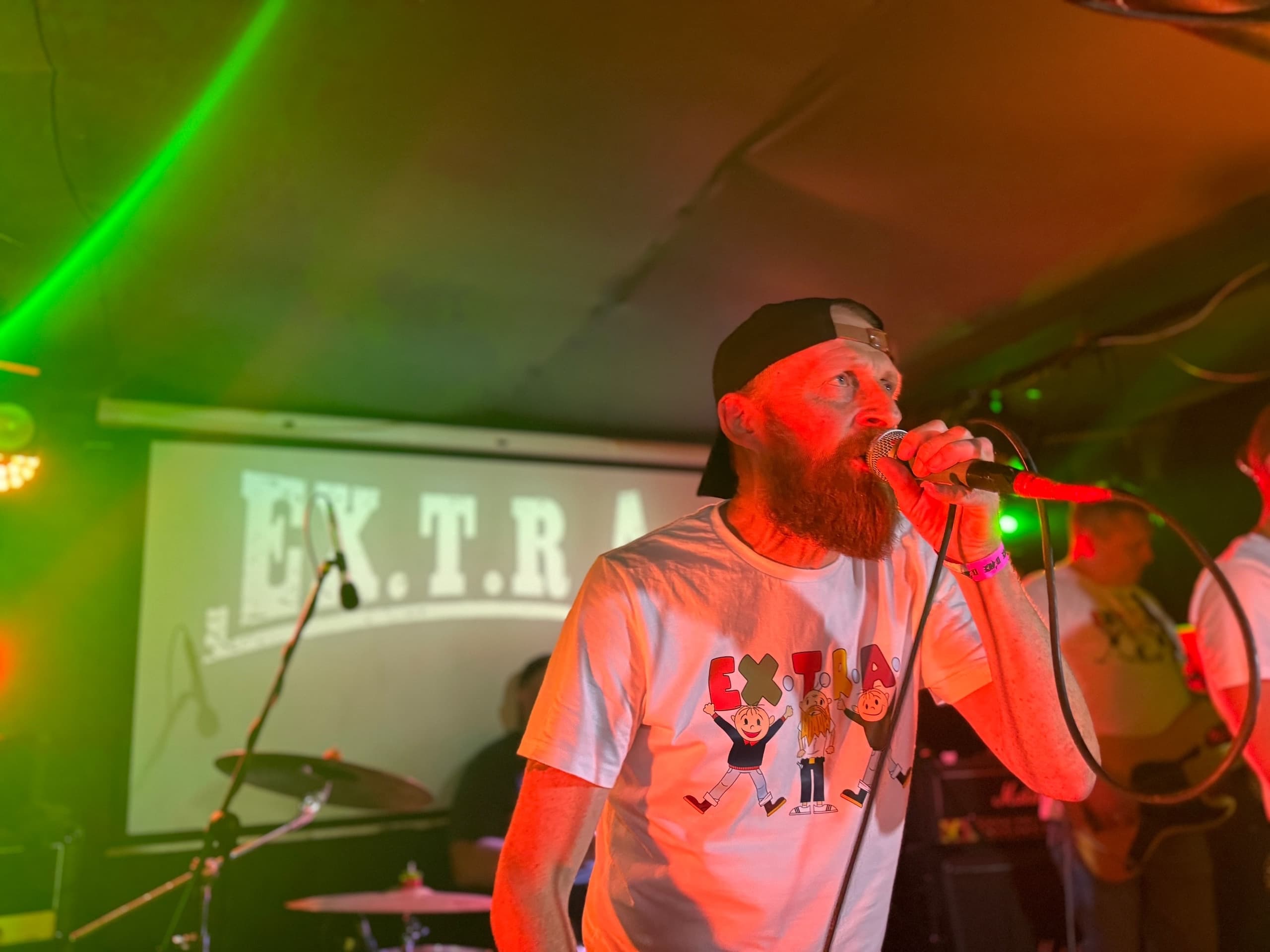 Ex.t.r.a. (Чиж & Co)