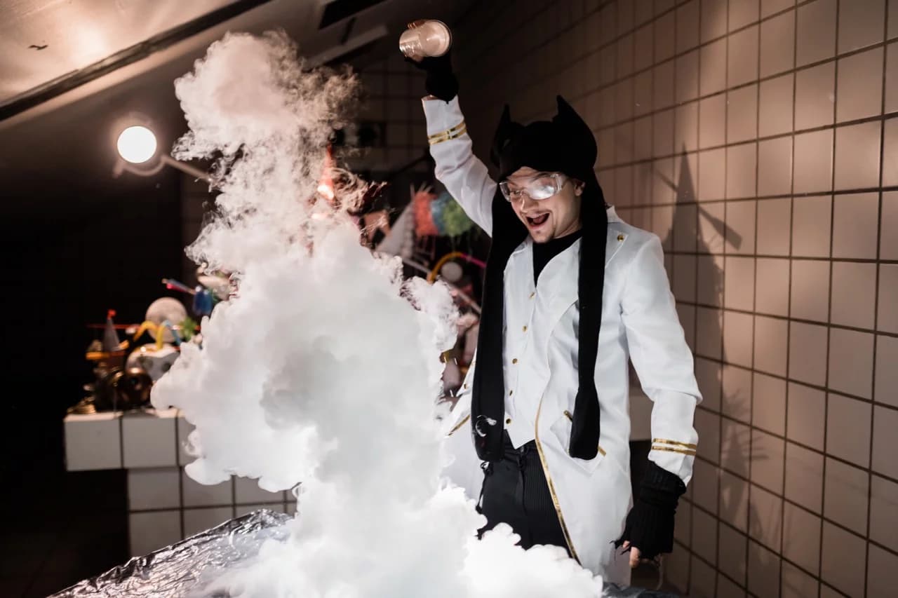 Загадочное исчезновение К. (Зеркало Карлоса Сантоса)