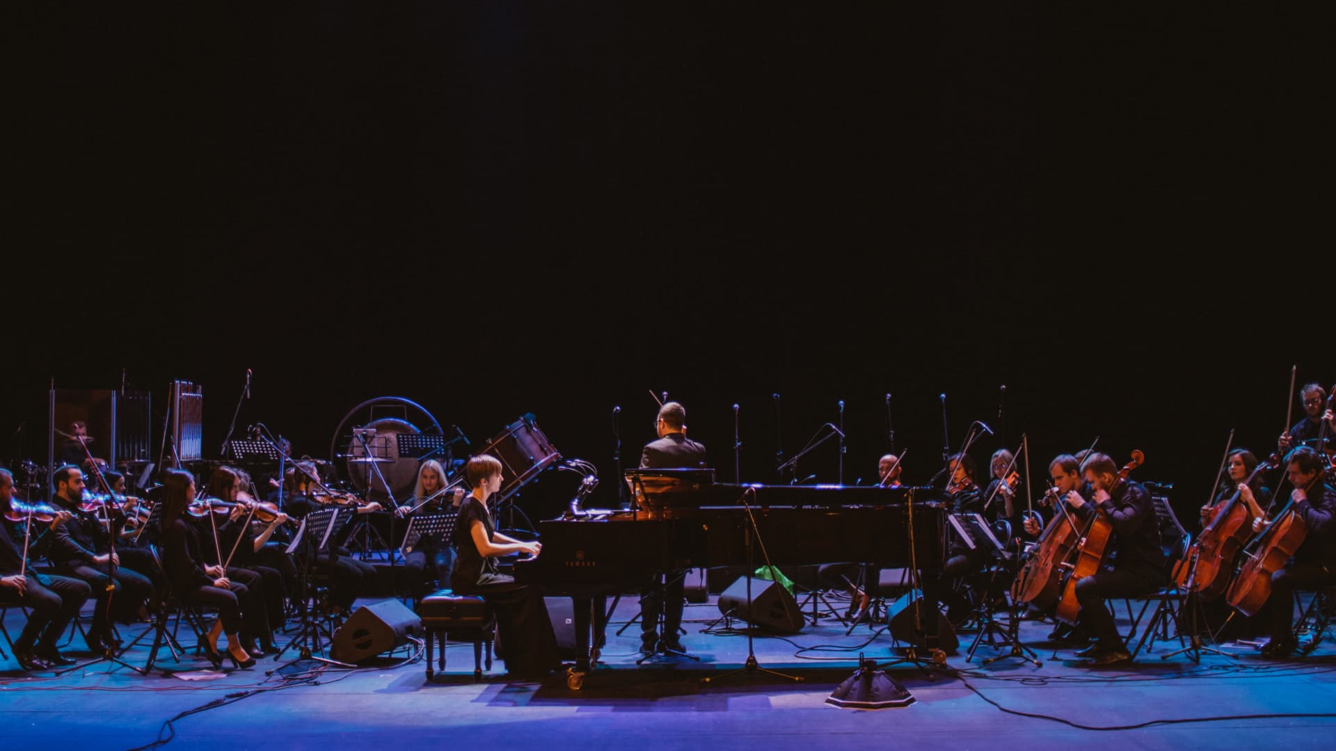 Саундтреки Эйнауди. Двойной концерт при свечах. Оркестр CAGMO (Филармония)